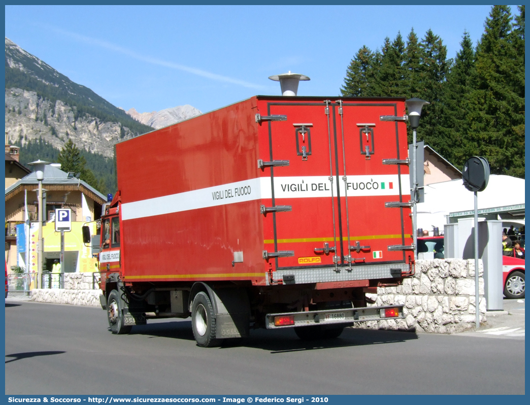 VF 16880
Corpo Nazionale Vigili del Fuoco
Iveco 145-17
Parole chiave: VF;V.F.;VVF;V.V.F.;Corpo;Nazionale;Vigili del Fuoco;Vigili;Fuoco;Iveco;145-17