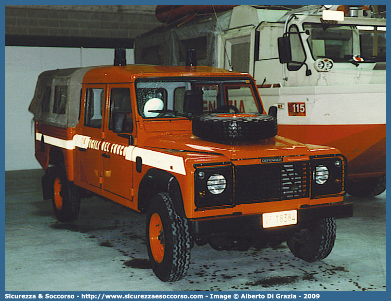 VF 18384
Corpo Nazionale Vigili del Fuoco
Land Rover Defender 130
Parole chiave: VF;VVF;V.F.;V.V.F.;Corpo;Nazionale;Vigili del Fuoco;Vigili;Fuoco;Land Rover;Defender;130