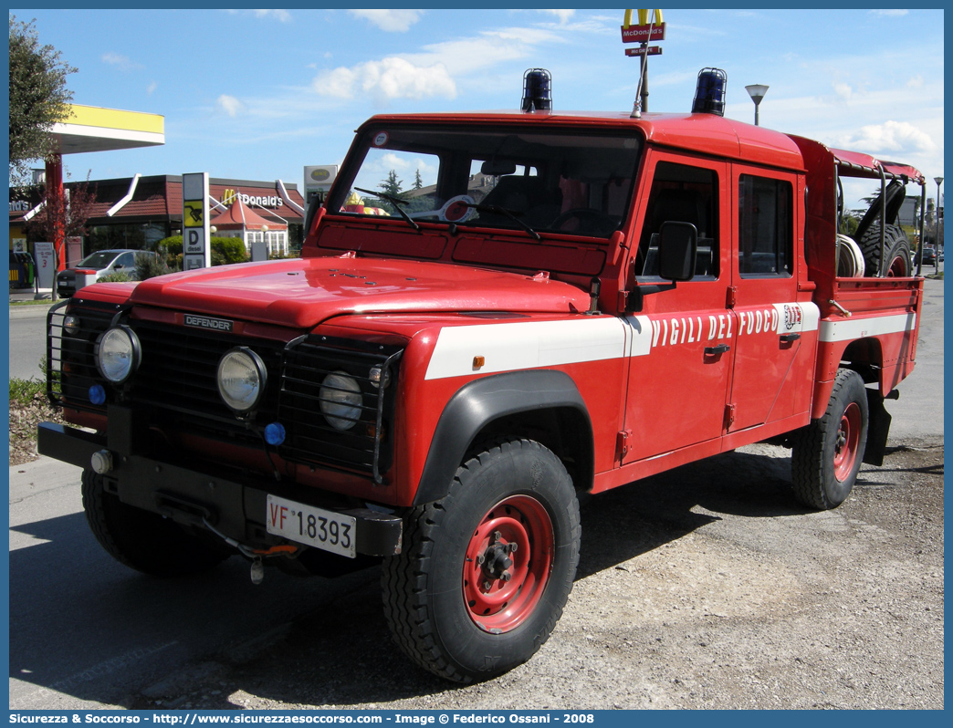 VF 18393
Corpo Nazionale Vigili del Fuoco
Land Rover Defender 130
Parole chiave: VF;VVF;V.F.;V.V.F.;Corpo;Nazionale;Vigili del Fuoco;Vigili;Fuoco;Land Rover;Defender;130