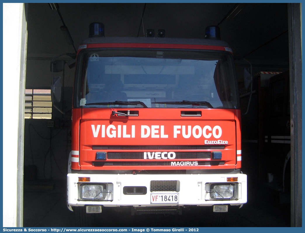 VF 18418
Corpo Nazionale Vigili del Fuoco
Iveco Magirus EuroFire 150E27 I serie
Parole chiave: VVF;V.V.F.;Corpo;Nazionale;Vigili;del;Fuoco;AutoPompaSerbatoio;APS;A.P.S.;Iveco;Magirus;EuroFire;150E27