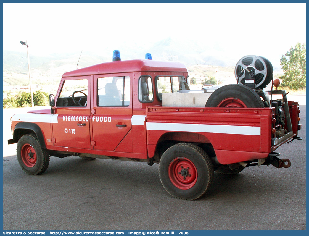 VF 18506
Corpo Nazionale Vigili del Fuoco
Land Rover Defender 130
Parole chiave: VF;VVF;V.F.;V.V.F.;Corpo;Nazionale;Vigili del Fuoco;Vigili;Fuoco;Land Rover;Defender;130