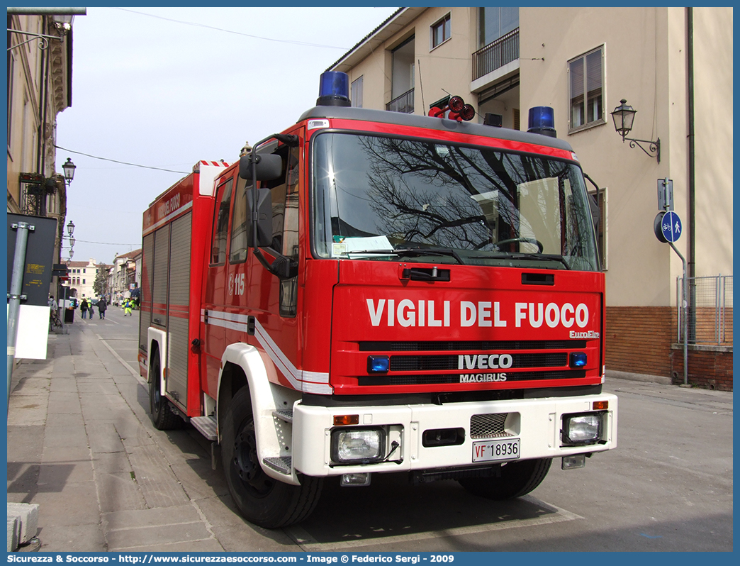 VF 18936
Iveco Magirus EuroFire 150E27 I serie
Ricondizionato Fortini S.r.l.
Parole chiave: VVF;V.V.F.;Corpo;Nazionale;Vigili;del;Fuoco;AutoPompaSerbatoio;APS;A.P.S.;Iveco;Magirus;EuroFire;150E27