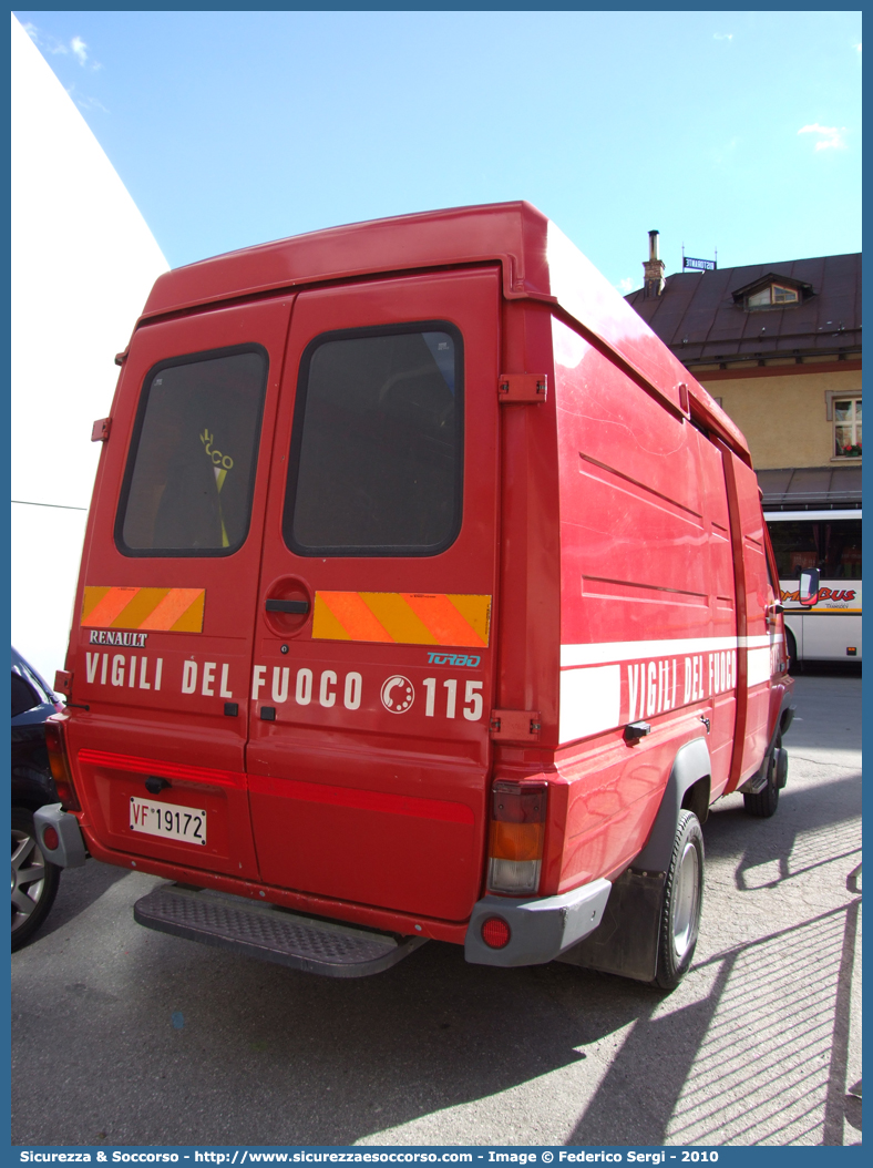 VF 19172
Corpo Nazionale Vigili del Fuoco
Renault B110
Parole chiave: VF;V.F.;VVF;V.V.F.;Corpo;Nazionale;Vigili del Fuoco;Vigili;Fuoco;Autocarro;Autofurgone;Renault;B110