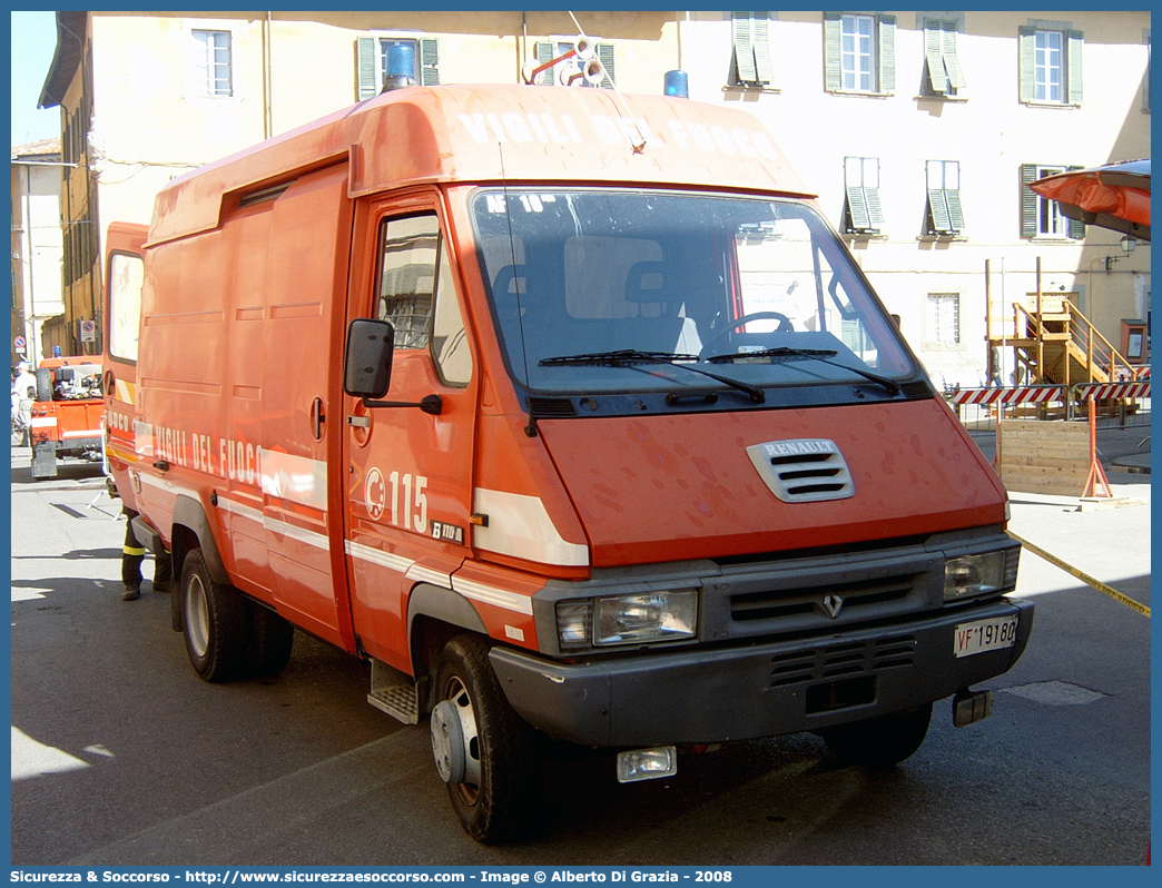 VF 19180
Corpo Nazionale Vigili del Fuoco
Renault B110
Parole chiave: VF;V.F.;VVF;V.V.F.;Corpo;Nazionale;Vigili del Fuoco;Vigili;Fuoco;Autocarro;Autofurgone;Renault;B110