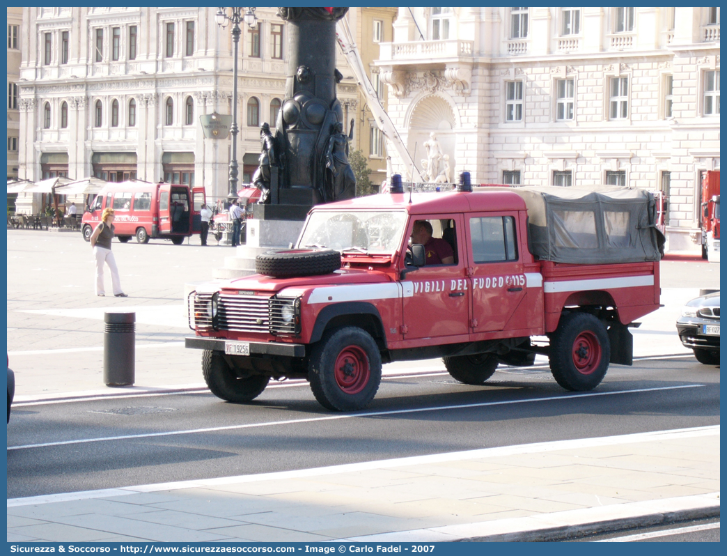 VF 19256
Corpo Nazionale Vigili del Fuoco
Land Rover Defender 130
Parole chiave: VF;VVF;V.F.;V.V.F.;Corpo;Nazionale;Vigili del Fuoco;Vigili;Fuoco;Land Rover;Defender;130