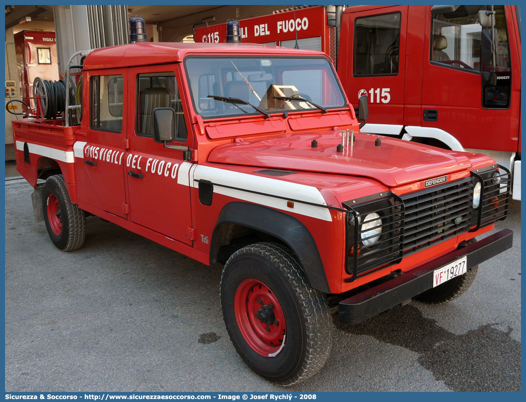 VF 19277
Corpo Nazionale Vigili del Fuoco
Land Rover Defender 130
Parole chiave: VF;VVF;V.F.;V.V.F.;Corpo;Nazionale;Vigili del Fuoco;Vigili;Fuoco;Land Rover;Defender;130