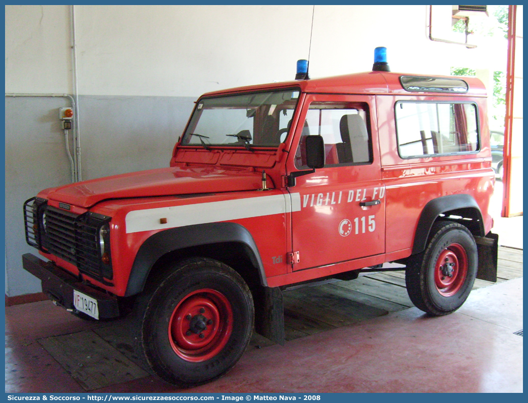 VF 19477
Corpo Nazionale Vigili del Fuoco
Land Rover Defender 90
Parole chiave: VF;VVF;V.F.;V.V.F.;Corpo;Nazionale;Vigili del Fuoco;Vigili;Fuoco;Land Rover;Defender;90;19477