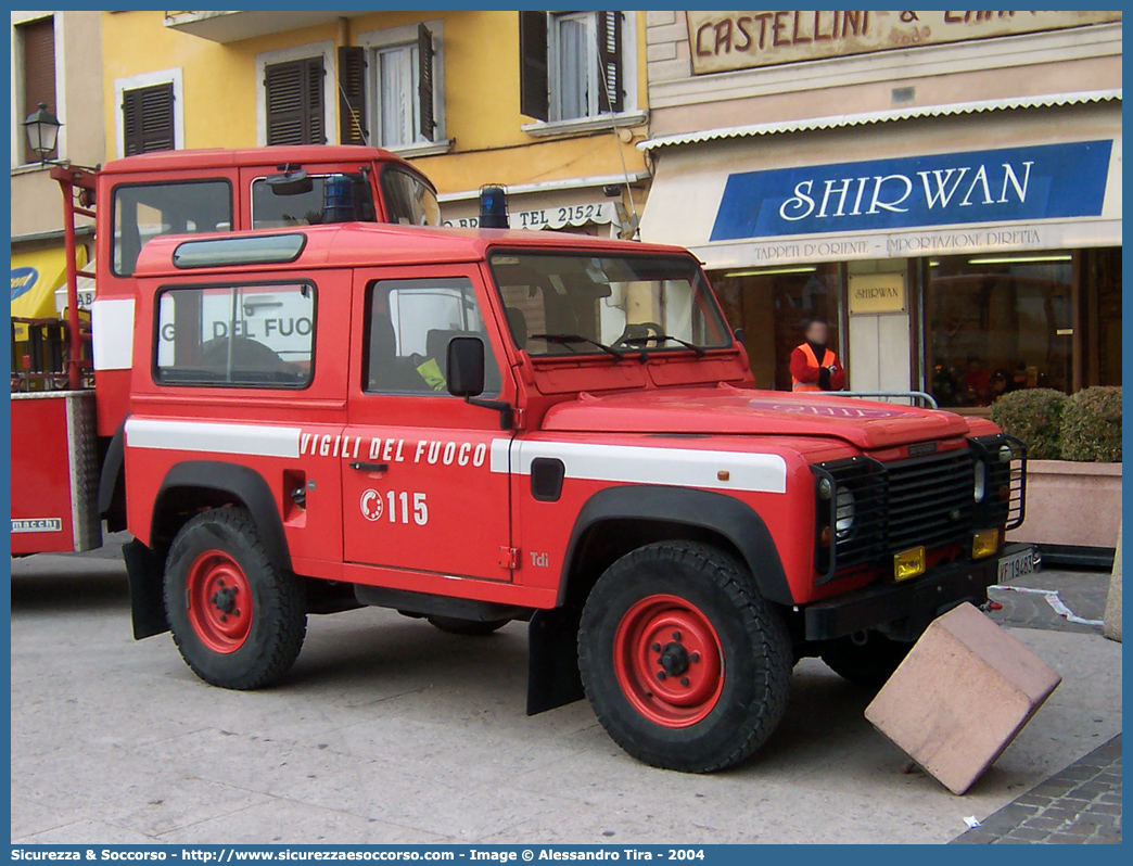 VF 19483
Corpo Nazionale Vigili del Fuoco
Land Rover Defender 90
Parole chiave: VF;VVF;V.F.;V.V.F.;Corpo;Nazionale;Vigili del Fuoco;Vigili;Fuoco;Land Rover;Defender;90;19483