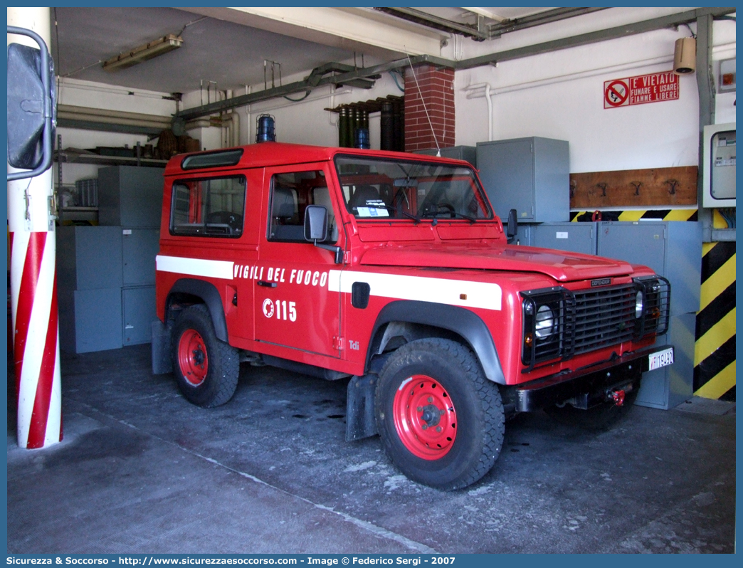 VF 19492
Corpo Nazionale Vigili del Fuoco
Land Rover Defender 90
Parole chiave: VF;VVF;V.F.;V.V.F.;Corpo;Nazionale;Vigili del Fuoco;Vigili;Fuoco;Land Rover;Defender;90;19492