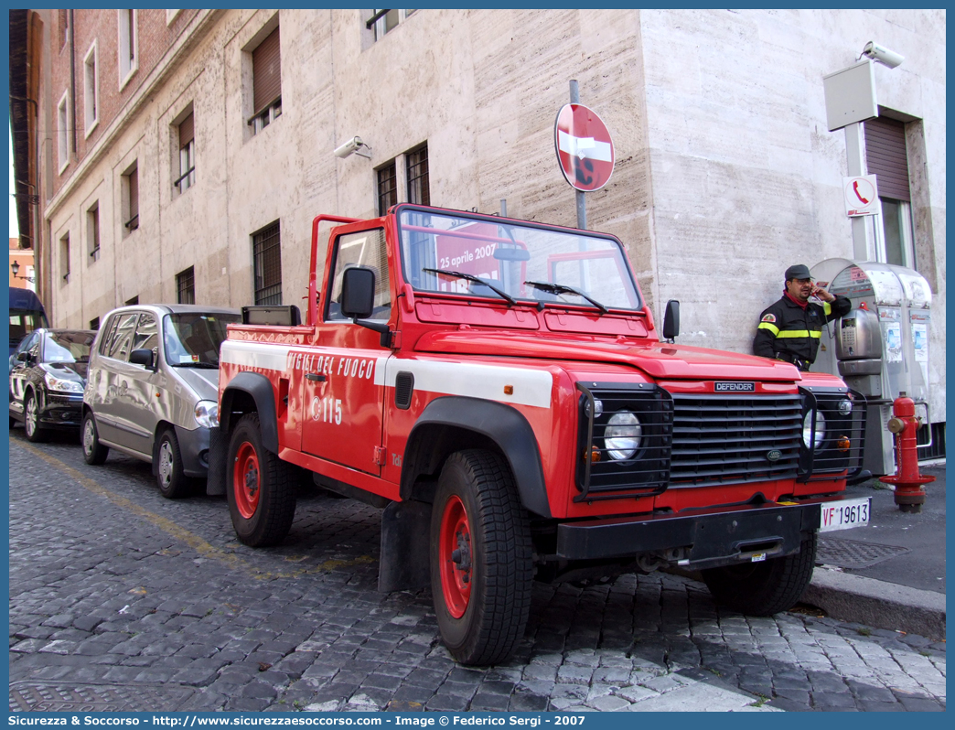 VF 19613
Corpo Nazionale Vigili del Fuoco
Land Rover Defender 90
Parole chiave: VF;VVF;V.F.;V.V.F.;Corpo;Nazionale;Vigili del Fuoco;Vigili;Fuoco;Land Rover;Defender;90;19613