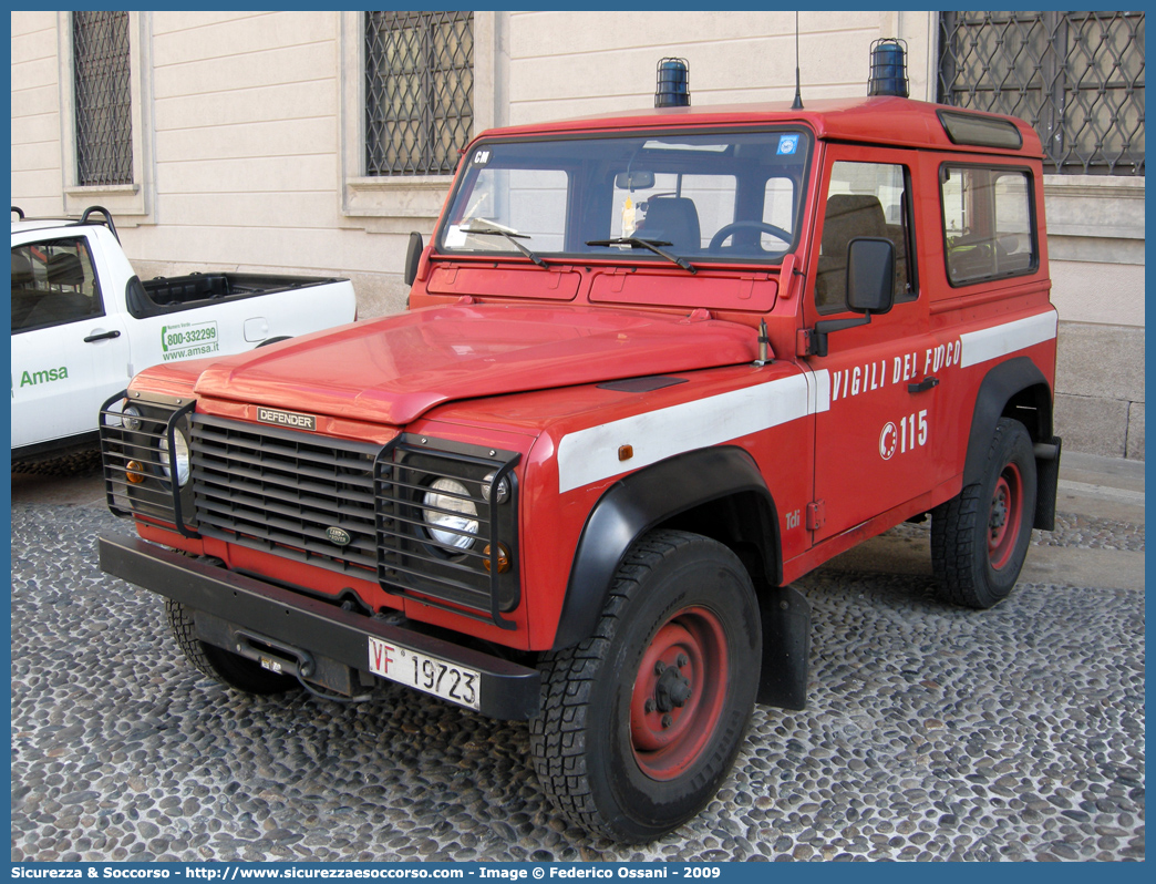 VF 19723
Corpo Nazionale Vigili del Fuoco
Land Rover Defender 90
Parole chiave: VF;VVF;V.F.;V.V.F.;Corpo;Nazionale;Vigili del Fuoco;Vigili;Fuoco;Land Rover;Defender;90;19723