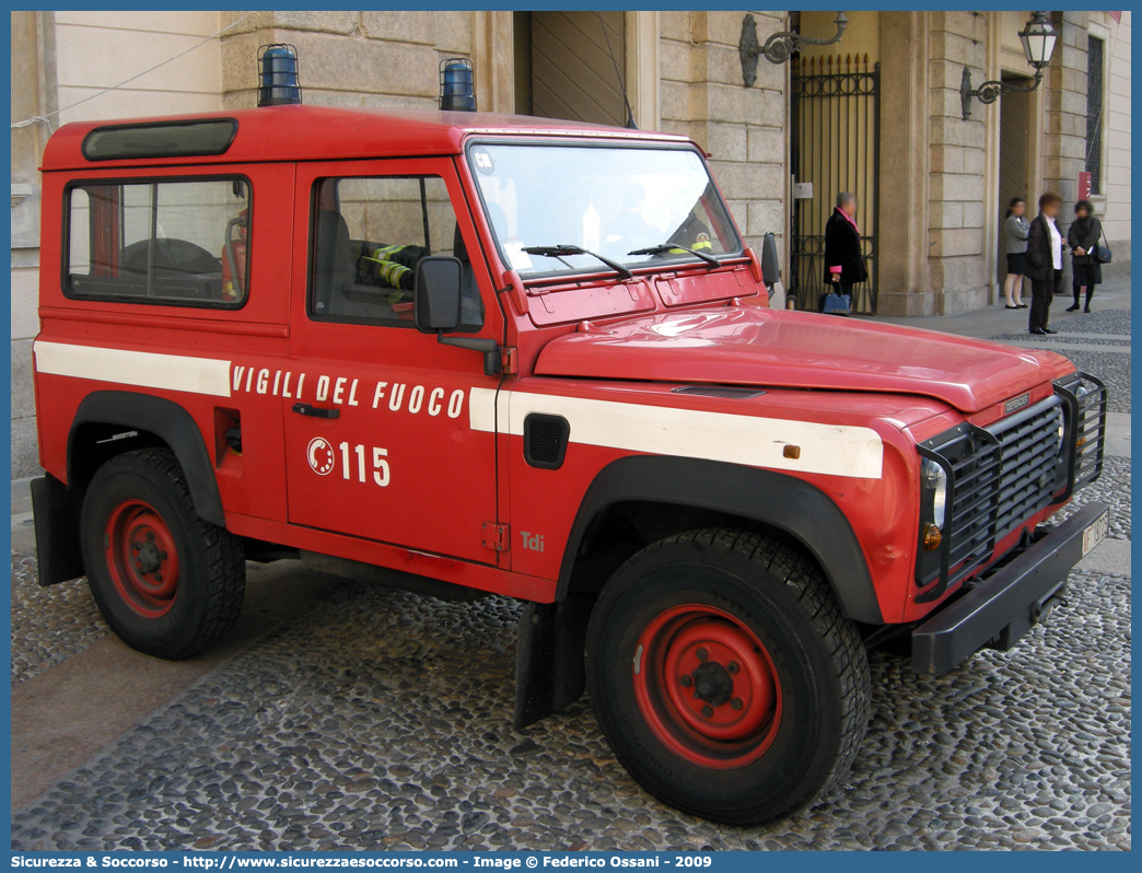 VF 19723
Corpo Nazionale Vigili del Fuoco
Land Rover Defender 90
Parole chiave: VF;VVF;V.F.;V.V.F.;Corpo;Nazionale;Vigili del Fuoco;Vigili;Fuoco;Land Rover;Defender;90;19723