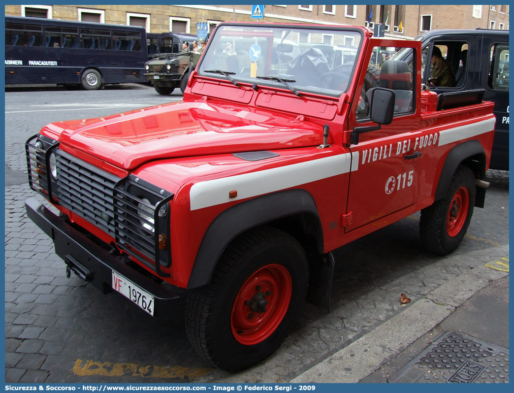 VF 19764
Corpo Nazionale Vigili del Fuoco
Land Rover Defender 90
Parole chiave: VF;VVF;V.F.;V.V.F.;Corpo;Nazionale;Vigili del Fuoco;Vigili;Fuoco;Land Rover;Defender;90;19764