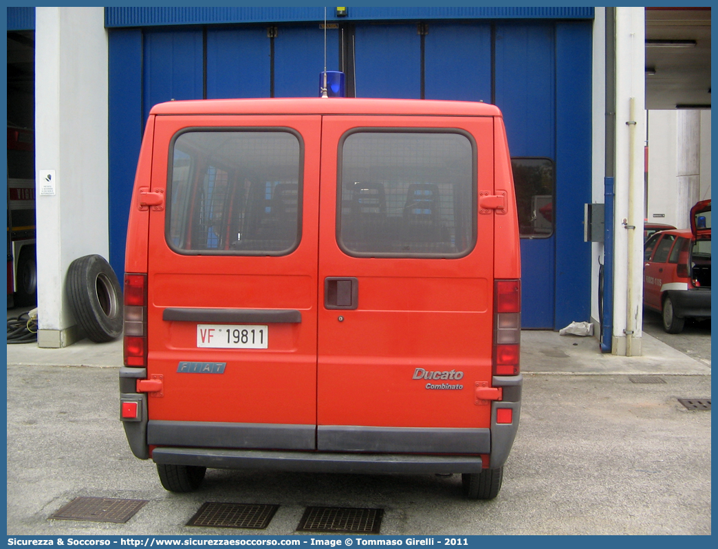 VF 19811
Corpo Nazionale Vigili del Fuoco
Fiat Ducato II serie
Parole chiave: VVF;V.V.F.;Corpo;Nazionale;Vigili;del;Fuoco;Bus;Minibus;Fiat;Ducato