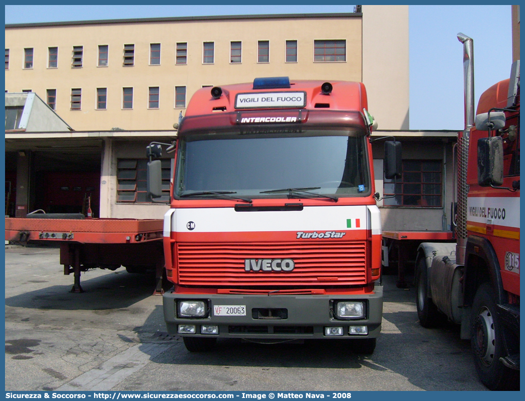 VF 20063
Corpo Nazionale Vigili del Fuoco
Iveco 190-42 TurboStar
Parole chiave: VF;VVF;V.F.;V.V.F.;Corpo;Nazionale;Vigili del Fuoco;Vigili;Fuoco;Iveco;190-42;TurboStar