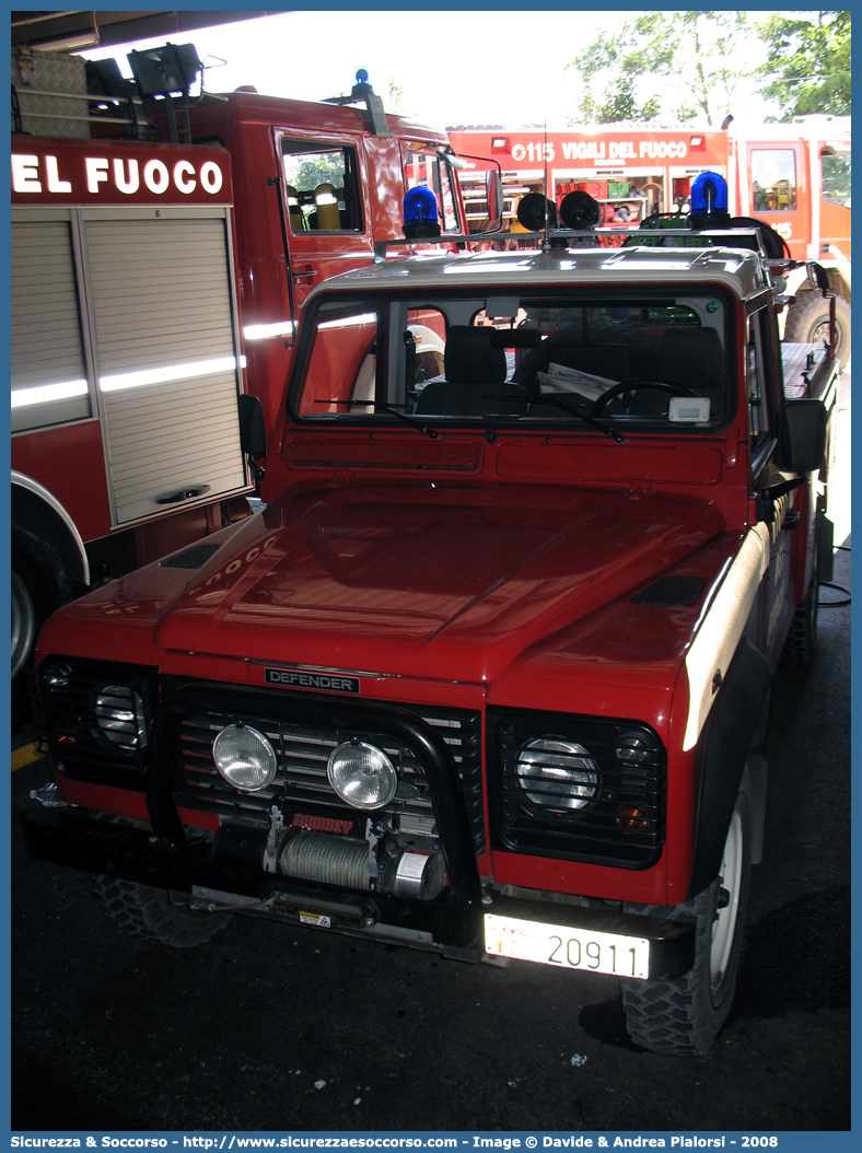 VF 20911
Corpo Nazionale Vigili del Fuoco
Land Rover Defender 110
Parole chiave: VF;VVF;V.F.;V.V.F.;Corpo;Nazionale;Vigili del Fuoco;Vigili;Fuoco;Land Rover;Defender;110