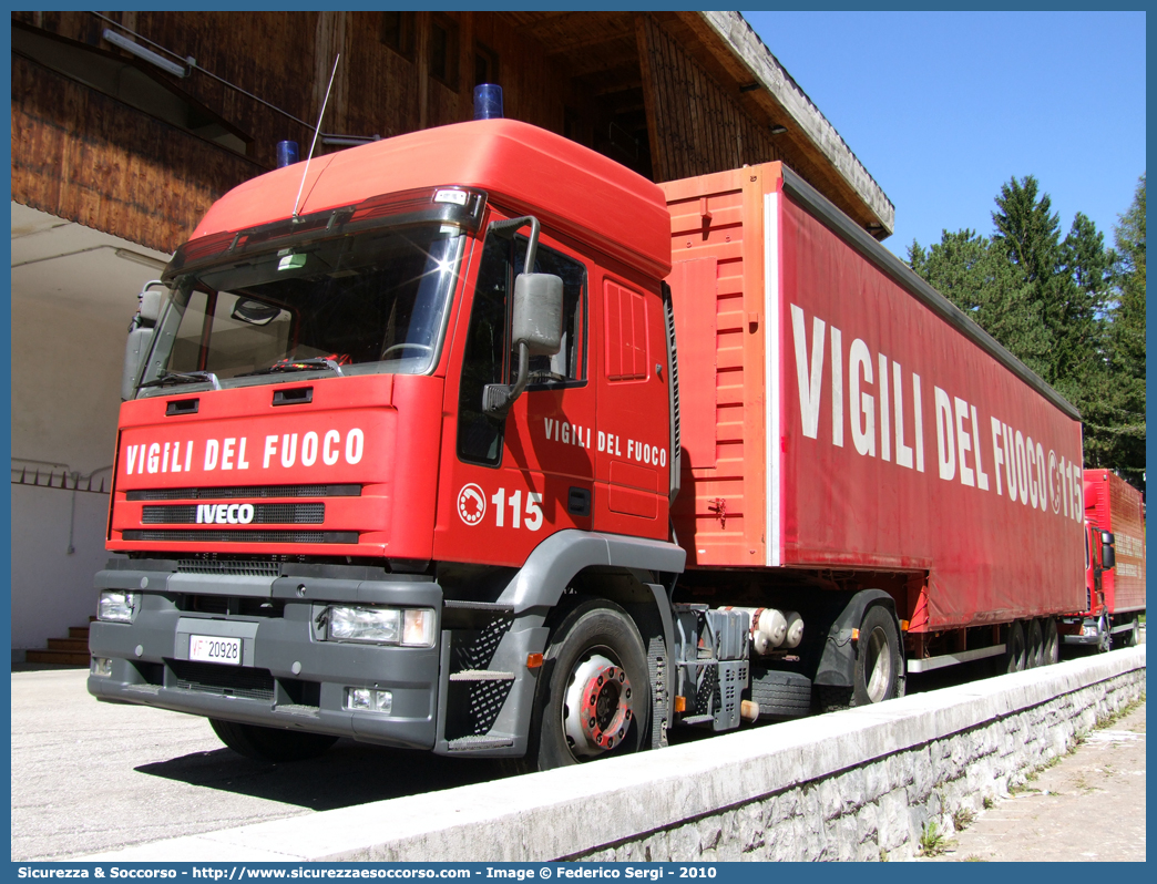 VF 20928
Corpo Nazionale Vigili del Fuoco
Iveco EuroTech 440E42
Parole chiave: VF;V.F.;VVF;V.V.F.;Corpo;Nazionale;Vigili;del;Fuoco;Iveco;EuroTech;440E42