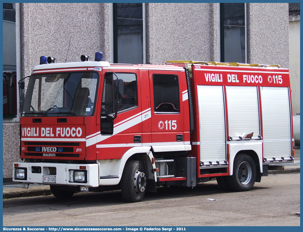 VF 21126
Corpo Nazionale Vigili del Fuoco
Iveco Magirus City2000
100E21 I serie
Parole chiave: VVF;V.V.F.;Corpo;Nazionale;Vigili;del;Fuoco;AutoPompaSerbatoio;APS;A.P.S.;Iveco;Magirus;EuroFire;100E21;City2000;City;2000