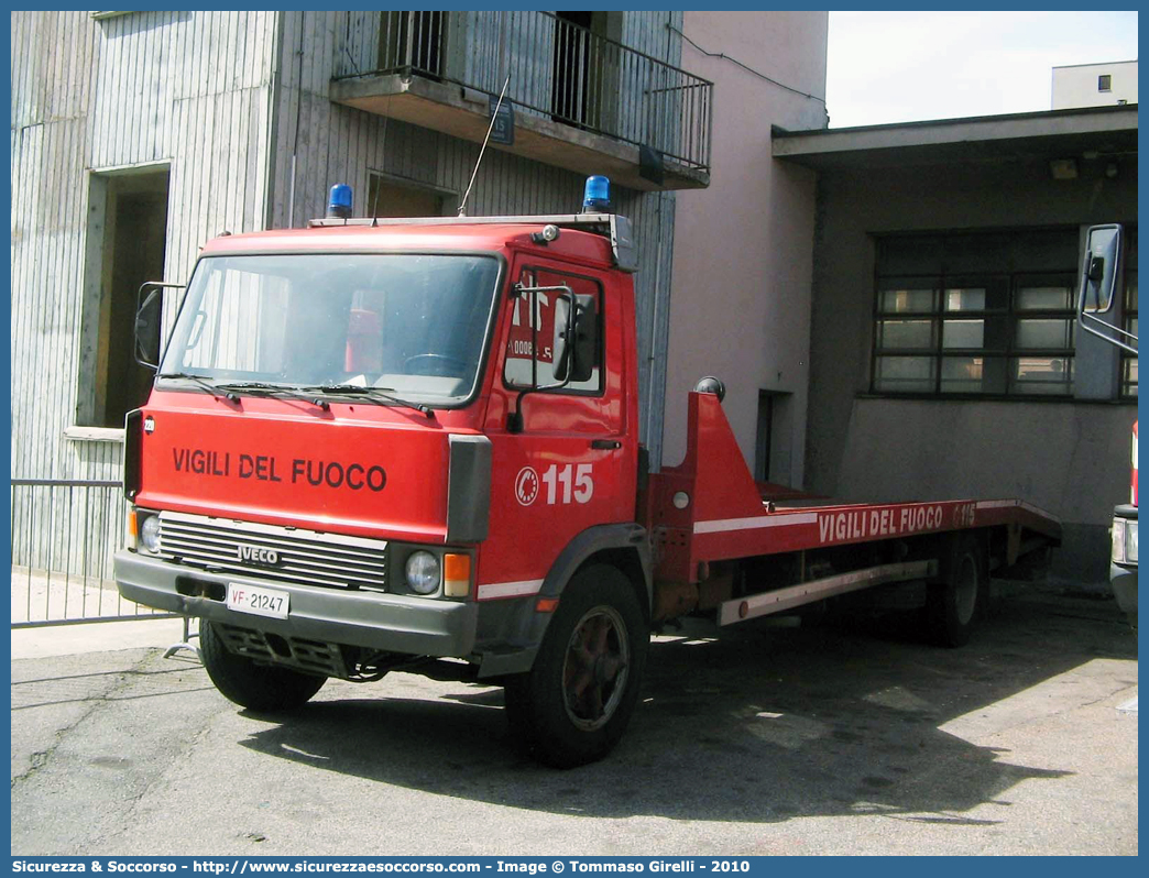 VF 21247
Corpo Nazionale Vigili del Fuoco
Iveco Zeta
Parole chiave: VVF;V.V.F.;Corpo;Nazionale;Vigili;del;Fuoco;Iveco;Zeta