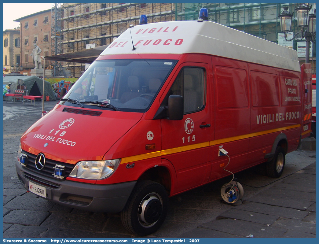 VF 21260
Corpo Nazionale Vigili del Fuoco
Mercedes Benz Sprinter 4x4 I serie restyling
Parole chiave: VF;V.F.;VVF;V.V.F.;Corpo;Nazionale;Vigili del Fuoco;Vigili;Fuoco;Autocarro;Autofurgone;Mercedes Benz;Sprinter