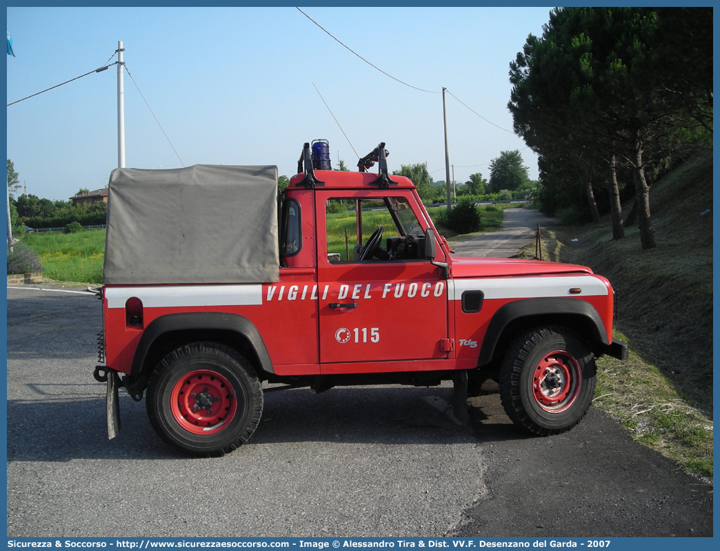 VF 21687
Corpo Nazionale Vigili del Fuoco
Land Rover Defender 90 Pick Up
Parole chiave: VF;VVF;V.F.;V.V.F.;Corpo;Nazionale;Vigili del Fuoco;Vigili;Fuoco;Land Rover;Defender;90;21687