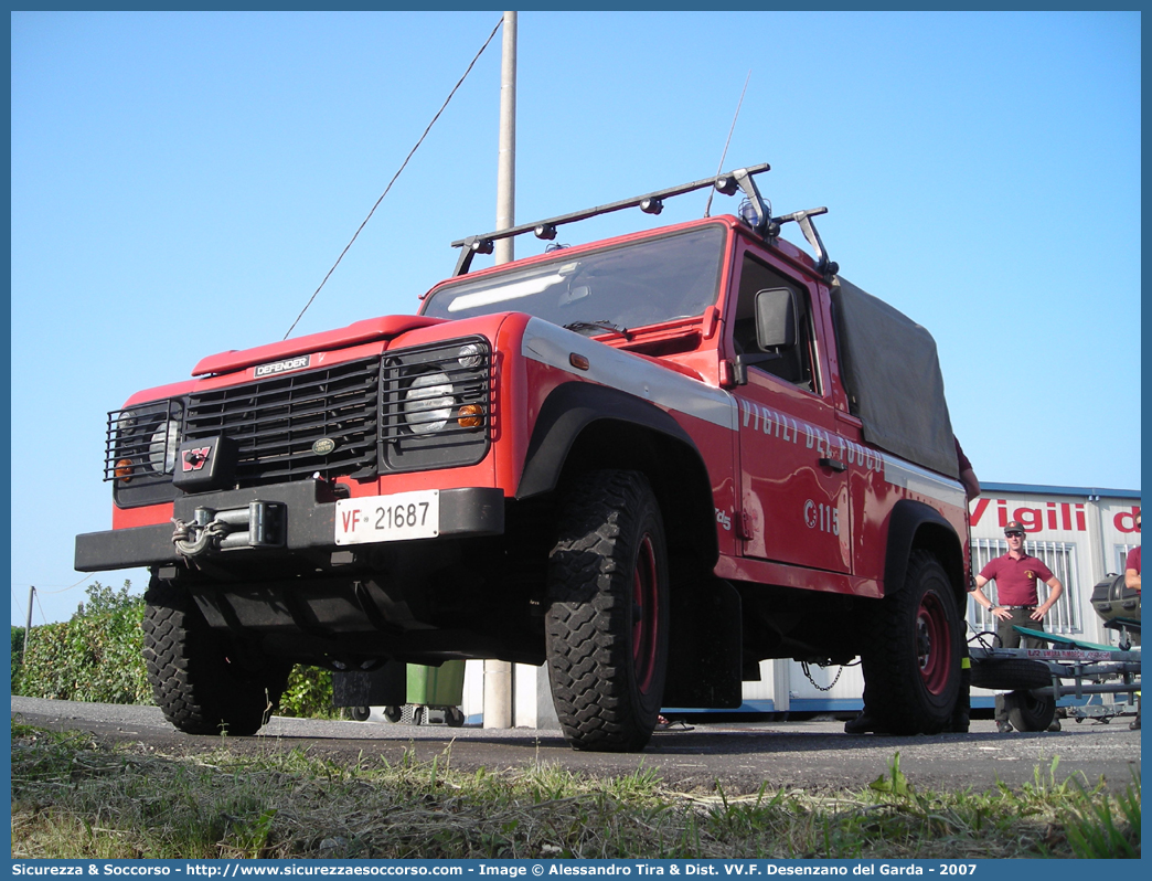 VF 21687
Corpo Nazionale Vigili del Fuoco
Land Rover Defender 90 Pick Up
Parole chiave: VF;VVF;V.F.;V.V.F.;Corpo;Nazionale;Vigili del Fuoco;Vigili;Fuoco;Land Rover;Defender;90;21687