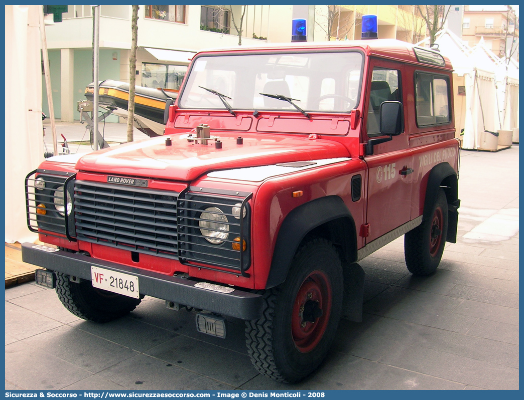 VF 21848
Corpo Nazionale Vigili del Fuoco
Land Rover Defender 90
Parole chiave: VF;VVF;V.F.;V.V.F.;Corpo;Nazionale;Vigili del Fuoco;Vigili;Fuoco;Land Rover;Defender;90;21848