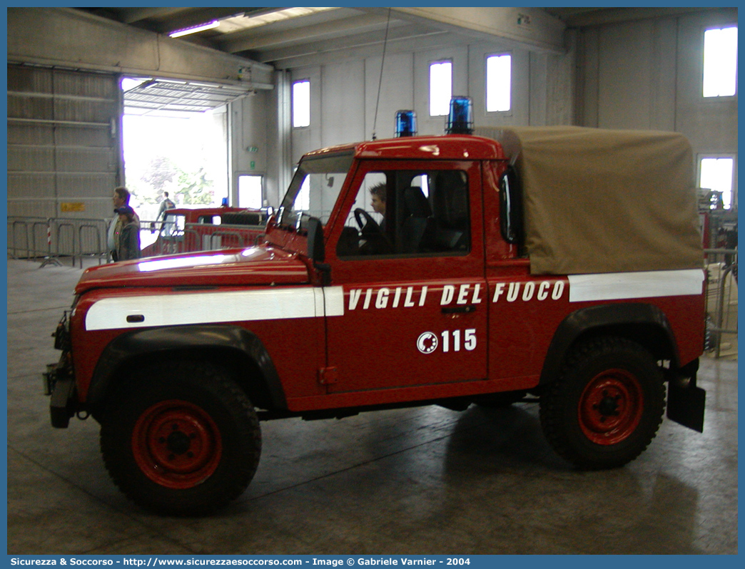 VF 22419
Corpo Nazionale Vigili del Fuoco
Land Rover Defender 90 Pick Up
Parole chiave: VF;VVF;V.F.;V.V.F.;Corpo;Nazionale;Vigili del Fuoco;Vigili;Fuoco;Land Rover;Defender;90;22419