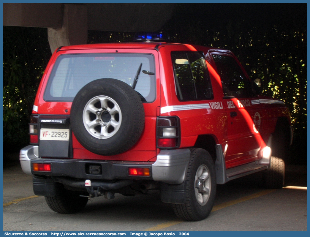 VF 22926
Corpo Nazionale Vigili del Fuoco
Mitsubishi Pajero SWB II serie
Parole chiave: VVF;V.V.F.;Corpo;Nazionale;Vigili;del;Fuoco;Mitsubishi;Pajero;SWB