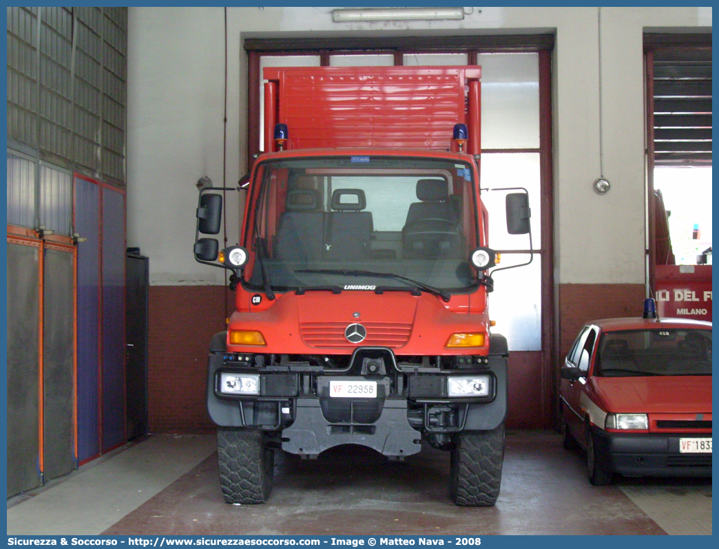 VF 22958
Corpo Nazionale Vigili del Fuoco
Mercedes Benz Unimog U500
Parole chiave: VF;V.F.;VVF;V.V.F.;Corpo;Nazionale;Vigili del Fuoco;Vigili;Fuoco;Autocarro;Autofurgone;Mercedes Benz;Unimog;U500