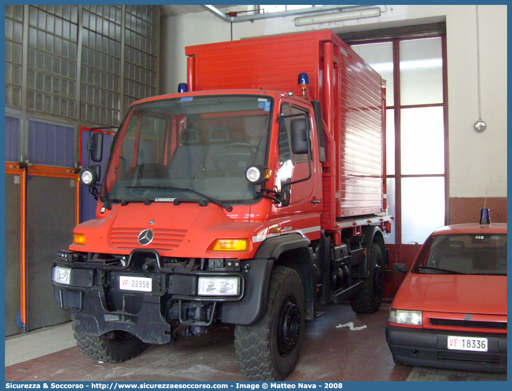 VF 22958
Corpo Nazionale Vigili del Fuoco
Mercedes Benz Unimog U500
Parole chiave: VF;V.F.;VVF;V.V.F.;Corpo;Nazionale;Vigili del Fuoco;Vigili;Fuoco;Autocarro;Autofurgone;Mercedes Benz;Unimog;U500