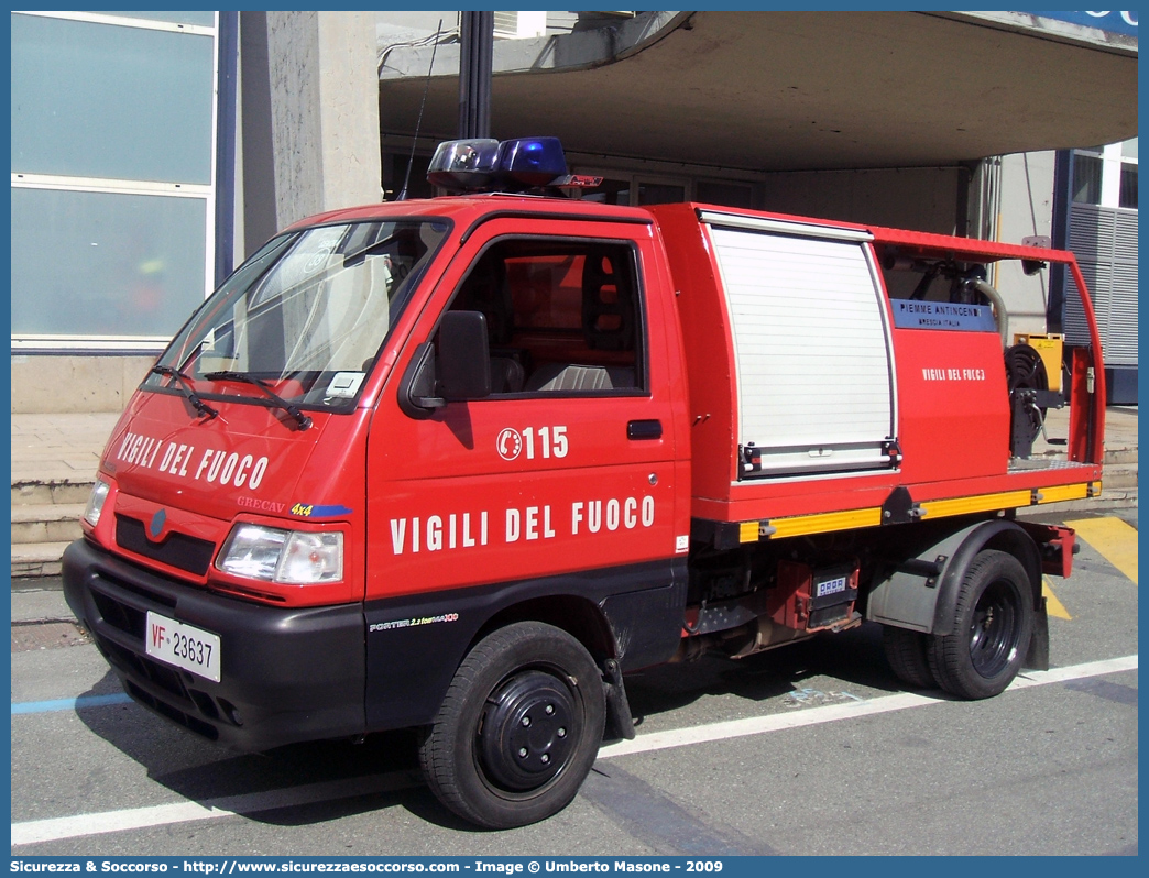 VF 23637
Corpo Nazionale Vigili del Fuoco
Piaggio Grecav Porter 4x4 
"Colibrì"
Allestitore Piemme Antincendi S.r.l.
Parole chiave: VVF;V.V.F.;Corpo;Nazionale;Vigili;del;Fuoco;AutoPompaSerbatoio;APS;A.P.S.;Piaggio;Porter;4x4;Grecav;Colibrì;Piemme