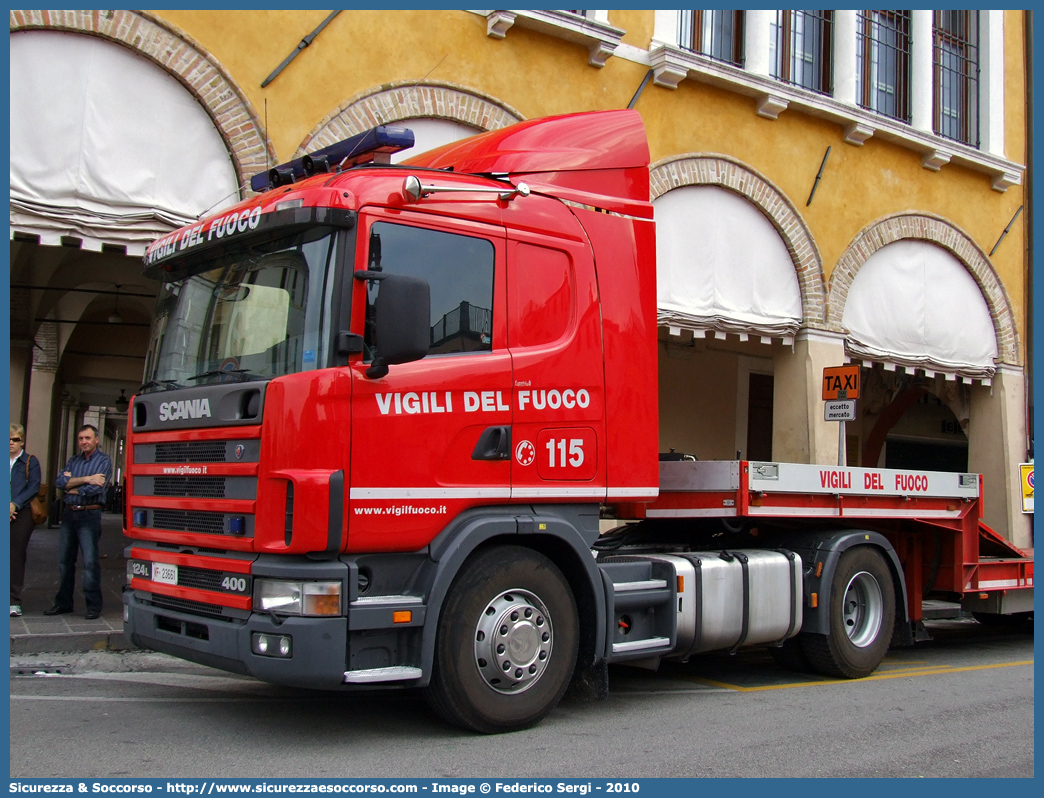 VF 23661
Corpo Nazionale Vigili del Fuoco
Scania 124L 400
Parole chiave: VF;V.F.;VVF;V.V.F.;Corpo;Nazionale;Vigili del Fuoco;Vigili;Fuoco;Autocarro;Autofurgone;Scania;124L;400