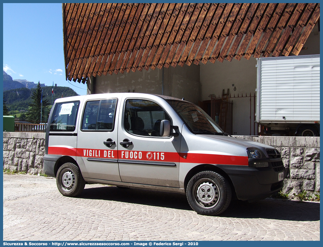 VF 24006
Corpo Nazionale Vigili del Fuoco
Fiat Doblò I serie
Parole chiave: VVF;V.V.F.;Corpo;Nazionale;Vigili;del;Fuoco;Fiat;Doblò;Doblo