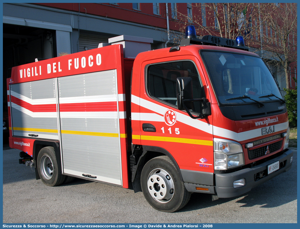 VF 24665
Corpo Nazionale Vigili del Fuoco
Mitsubishi Canter
Allestitore BAI S.r.l.
Parole chiave: VVF;V.V.F.;Corpo;Nazionale;Vigili;del;Fuoco;AutoPompaSerbatoio;APS;A.P.S.;Mitsubishi;Canter;BAI