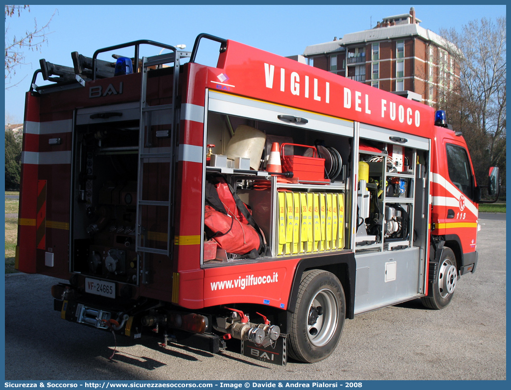 VF 24665
Corpo Nazionale Vigili del Fuoco
Mitsubishi Canter
Allestitore BAI S.r.l.
Parole chiave: VVF;V.V.F.;Corpo;Nazionale;Vigili;del;Fuoco;AutoPompaSerbatoio;APS;A.P.S.;Mitsubishi;Canter;BAI