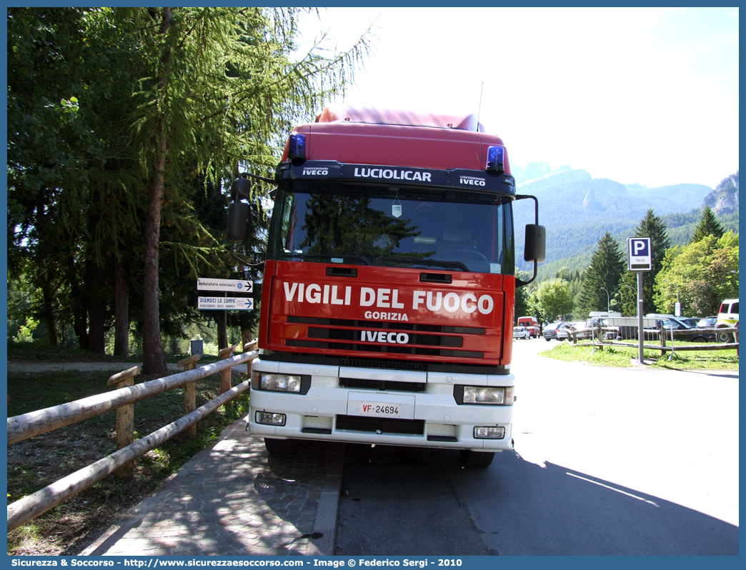 VF 24694
Corpo Nazionale Vigili del Fuoco
Iveco EuroStar 440E43
Parole chiave: VF;V.F.;VVF;V.V.F.;Corpo;Nazionale;Vigili del Fuoco;Iveco;EuroStar;440E43