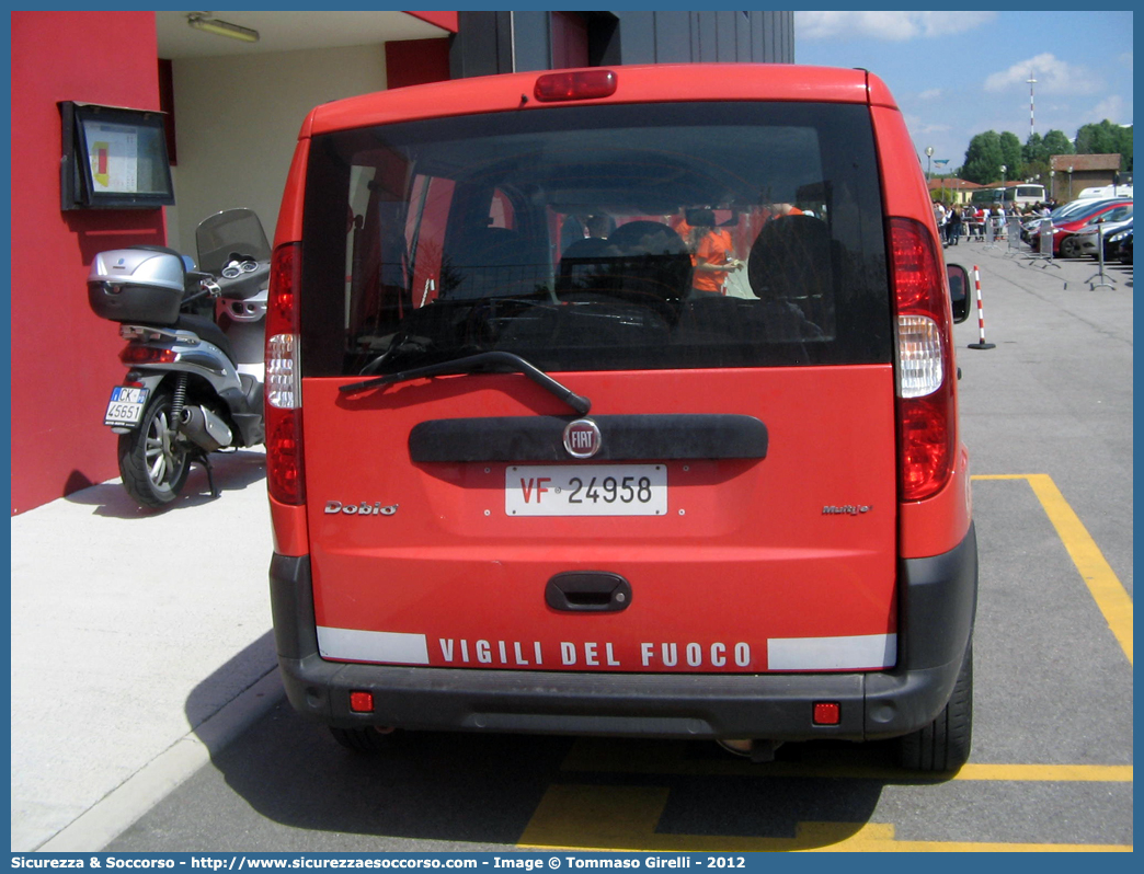 VF 24958
Corpo Nazionale Vigili del Fuoco
Fiat Doblò I serie restyling
Parole chiave: VVF;V.V.F.;Corpo;Nazionale;Vigili;del;Fuoco;Fiat;Doblò;Doblo