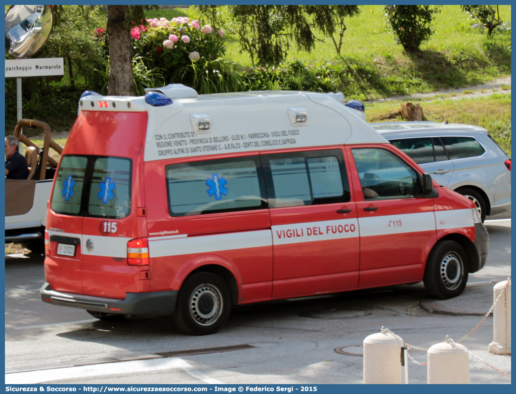 VF 25322
Corpo Nazionale Vigili del Fuoco
Servizio Sanitario
Volkswagen Transporter T5
Allestitore Bollanti S.r.l.
Parole chiave: VVF;V.V.F.;Corpo;Nazionale;Vigili;del;Fuoco;Volkswagen;Transporter;T5;Bollanti;Servizio;Sanitario;Ambulanza;25322