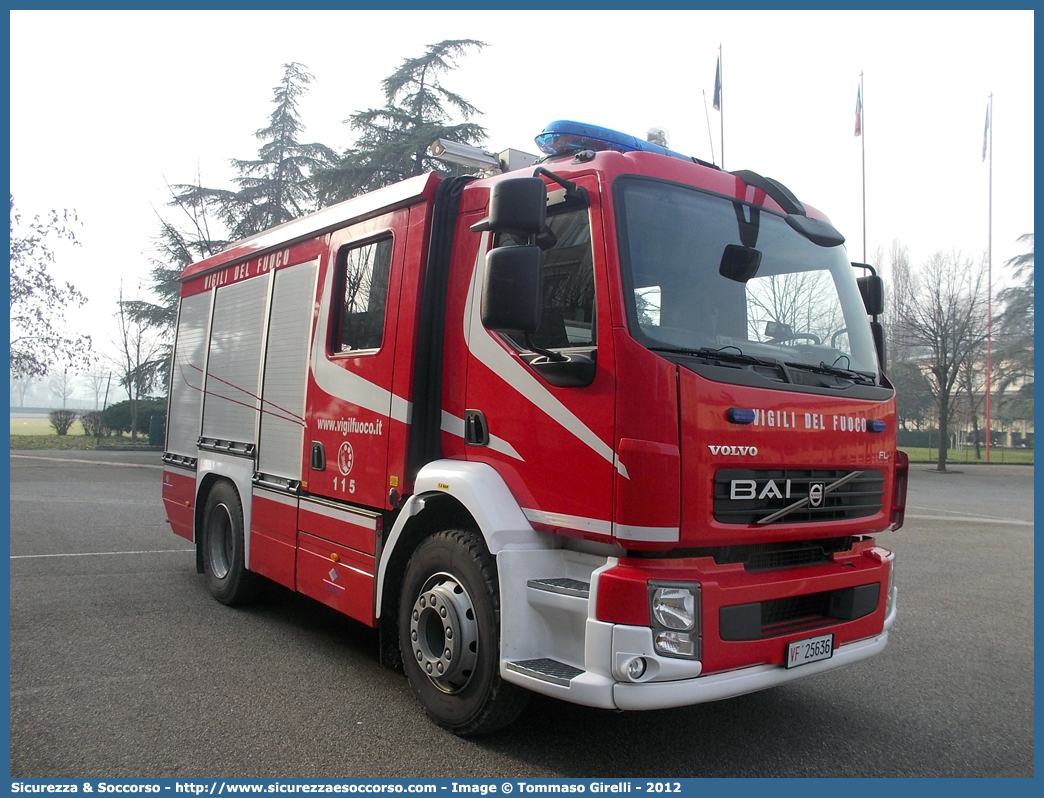 VF 25636
Corpo Nazionale Vigili del Fuoco
Volvo FL280/FL290 III serie
Allestitore BAI S.r.l.
Parole chiave: VVF;V.V.F.;Corpo;Nazionale;Vigili;del;Fuoco;APS;A.P.S.;AutoPompaSerbatoio;AutoPompa;Volvo;FL;280;290;FL280;FL290;BAI