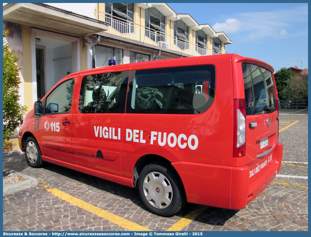 VF 25702
Corpo Nazionale Vigili del Fuoco
Fiat Scudo IV serie
(variante)
Parole chiave: VVF;V.V.F.;Corpo;Nazionale;Vigili;del;Fuoco;Fiat;Scudo