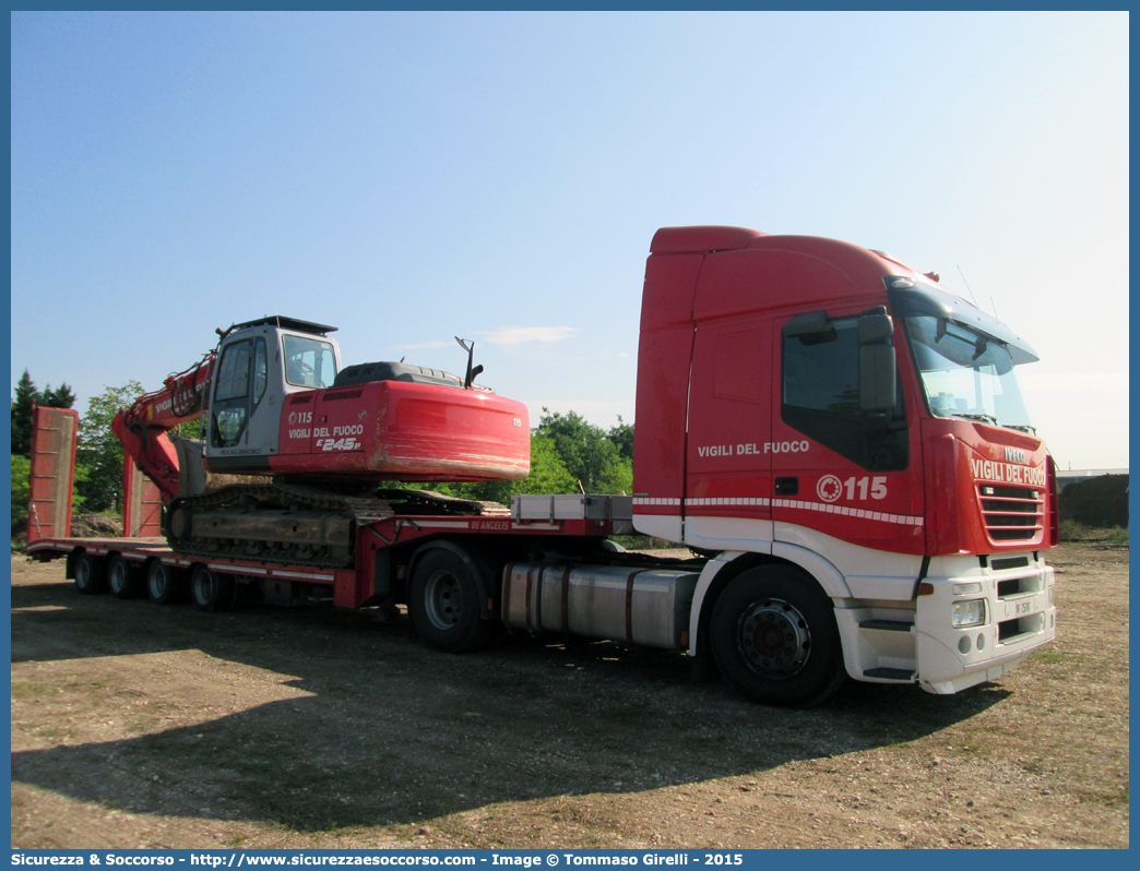 VF 25787
Corpo Nazionale Vigili del Fuoco
Iveco Stralis 400 I serie
(variante)
Parole chiave: VVF;V.V.F.;Corpo;Nazionale;Vigili;del;Fuoco;Iveco;Stralis;440