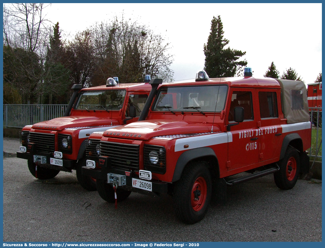 VF 26098 e VF 26099
Corpo Nazionale Vigili del Fuoco
Land Rover Defender 110
Parole chiave: VF;VVF;V.F.;V.V.F.;Corpo;Nazionale;Vigili del Fuoco;Vigili;Fuoco;Land Rover;Defender;110