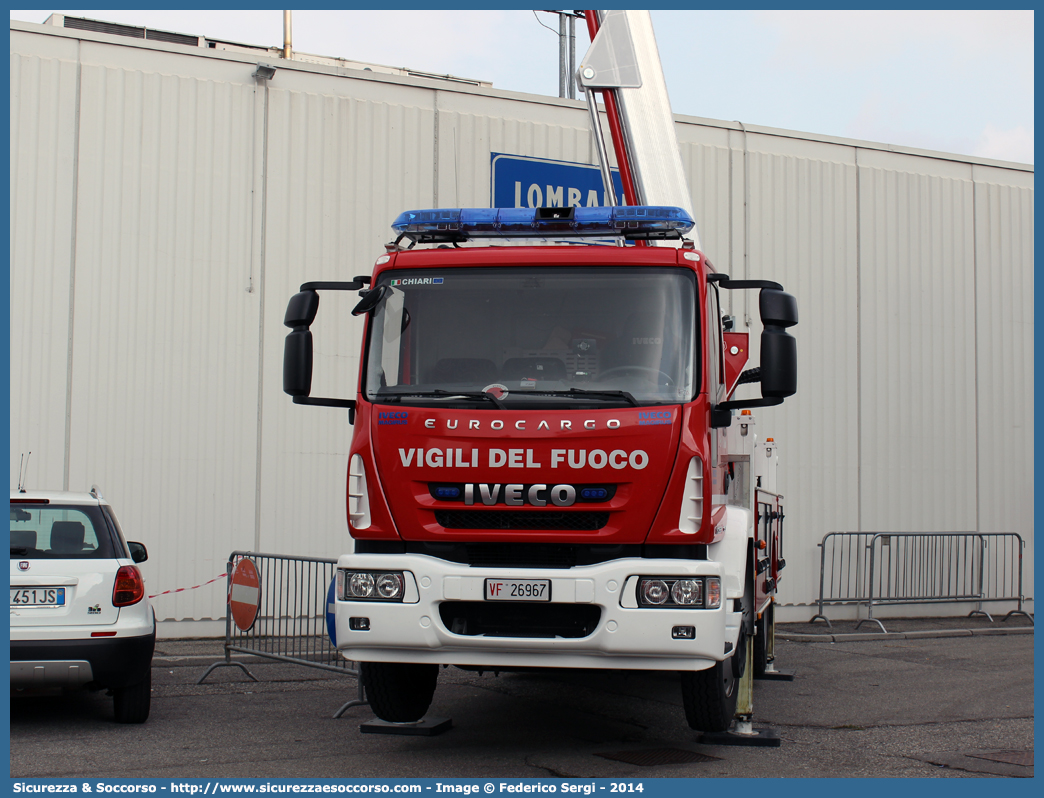 VF 26967
Corpo Nazionale Vigili del Fuoco
Iveco 120E22 EuroCargo II serie
Allestitore Multitel Pagliero S.p.A.
Parole chiave: VF;V.F.;VVF;V.V.F.;Corpo;Nazionale;Vigili del Fuoco;Vigili;Fuoco;AutoScala;AS;Snorkel;Iveco;120E22;EuroCargo;Multitel;Pagliero;26967