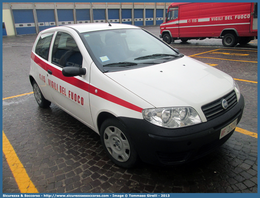 VF 27017
Corpo Nazionale Vigili del Fuoco
Fiat Punto III serie
Parole chiave: VVF;V.V.F.;Corpo;Nazionale;Vigili;del;Fuoco;Fiat;Punto