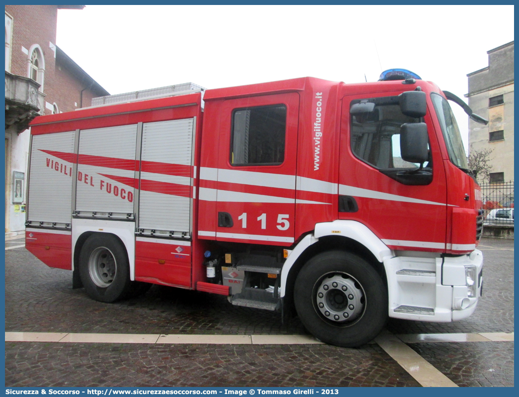 VF 27030
Corpo Nazionale Vigili del Fuoco
Volvo FL280/FL290 III serie
Allestitore BAI S.r.l.
Parole chiave: VVF;V.V.F.;Corpo;Nazionale;Vigili;del;Fuoco;APS;A.P.S.;AutoPompaSerbatoio;AutoPompa;Volvo;FL;280;290;FL280;FL290;BAI