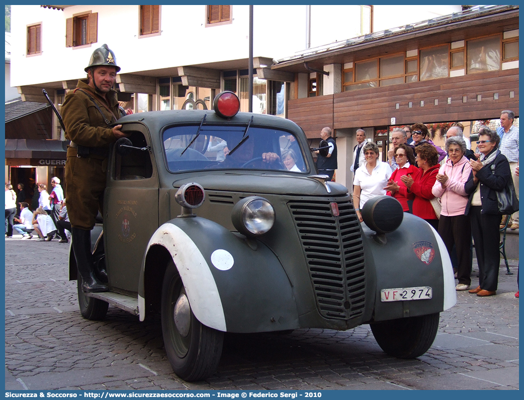 Vf 2974
Corpo Nazionale Vigili del Fuoco
Fiat 1100
Parole chiave: VVF;V.V.F.;Corpo;Nazionale;Vigili;del;Fuoco;AutoPompaSerbatoio;APS;AutoPompa;Fiat;1100