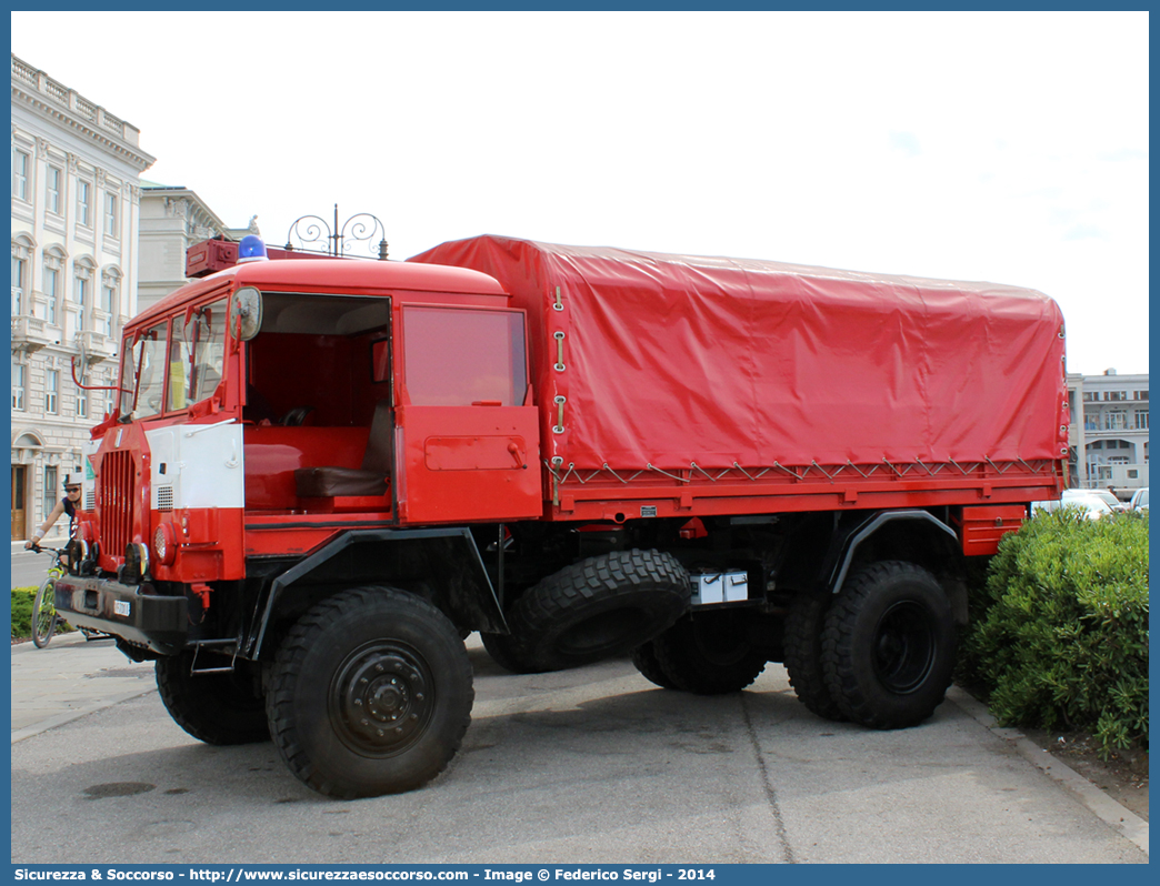 VF 7011
Corpo Nazionale Vigili del Fuoco
Fiat CP70 4x4
Parole chiave: VF;V.F.;VVF;V.V.F.;Corpo;Nazionale;Vigili del Fuoco;Vigili;Fuoco;Fiat;CP70;4x4;7011