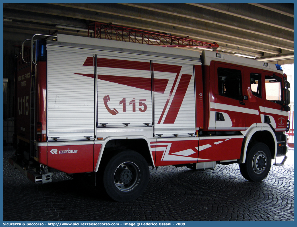 VF 9D3TN
Corpo Permanente dei Vigili del Fuoco Trento
Scania 124c 420
Allestitore Rosenbauer International AG.
Parole chiave: VF;V.F.;Vigili del Fuoco;Vigili;Fuoco;Corpo;Permanente;Trento;Scania;124c;420;rosenbauer