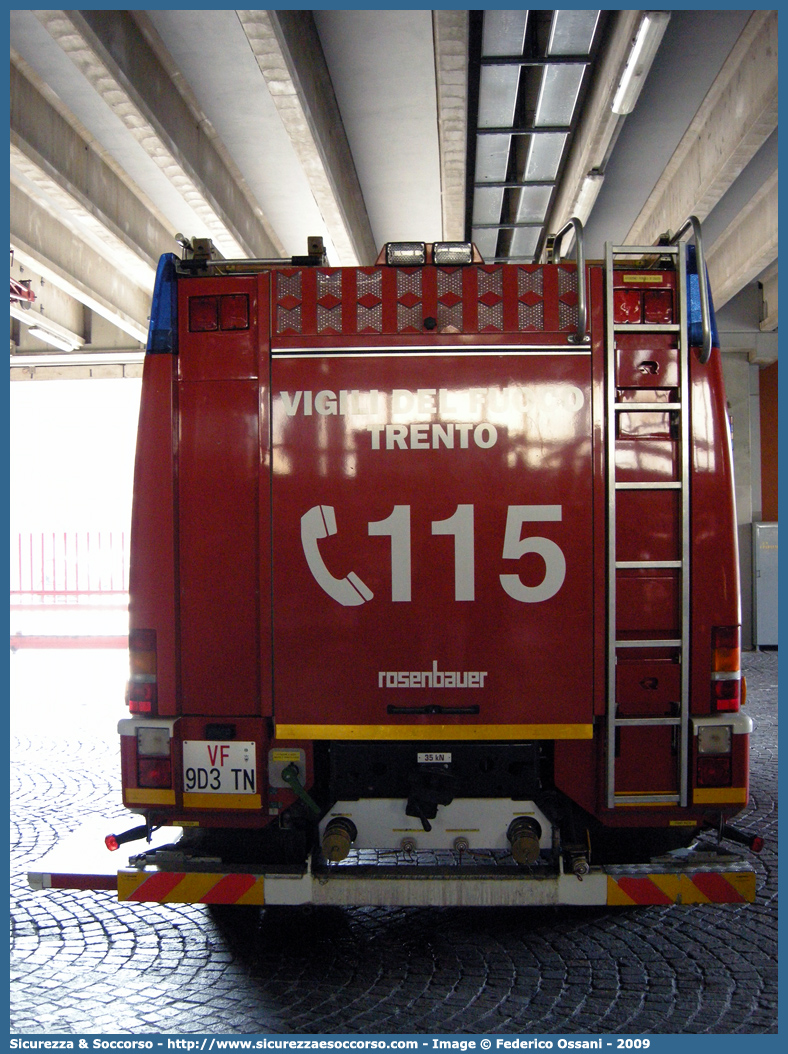 VF 9D3TN
Corpo Permanente dei Vigili del Fuoco Trento
Scania 124c 420
Allestitore Rosenbauer International AG.
Parole chiave: VF;V.F.;Vigili del Fuoco;Vigili;Fuoco;Corpo;Permanente;Trento;Scania;124c;420;rosenbauer